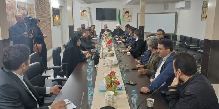 امام جمعه اسلامیه: اقدام جهادی برای کاهش آلام مردم در محور فردوس–آیسک ضروری است